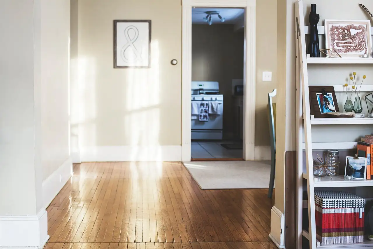 ¿Es necesario contar con un abogado para comprar una casa?